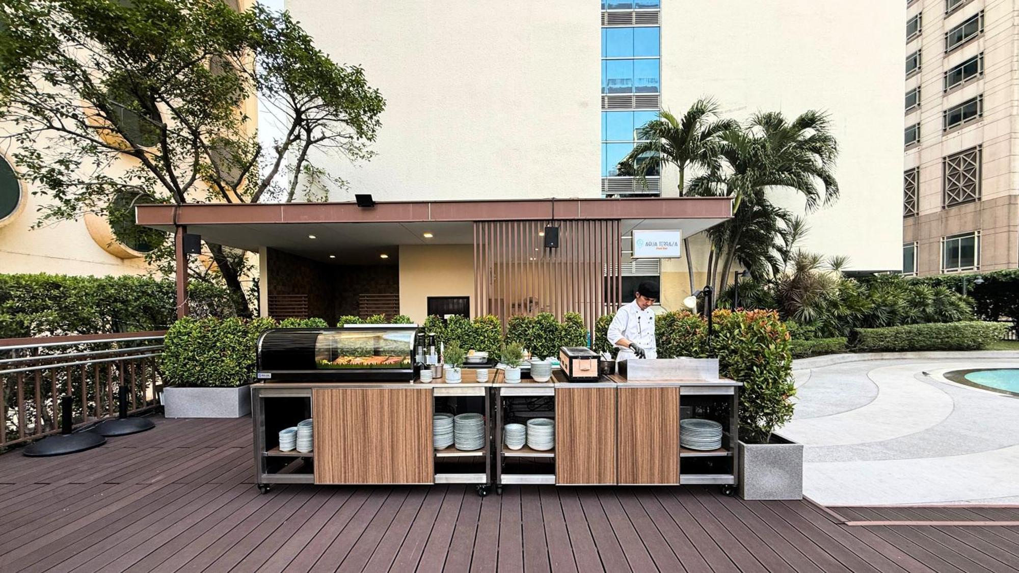 Holiday Inn Bangkok Silom By Ihg Esterno foto