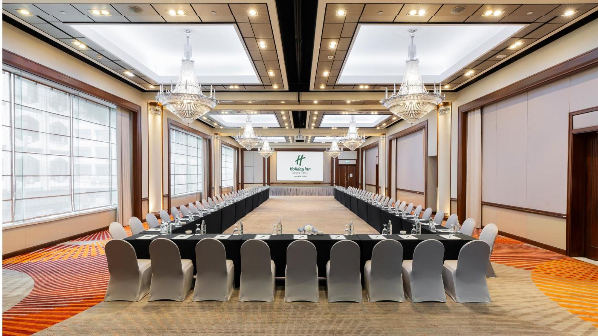 Holiday Inn Bangkok Silom By Ihg Esterno foto