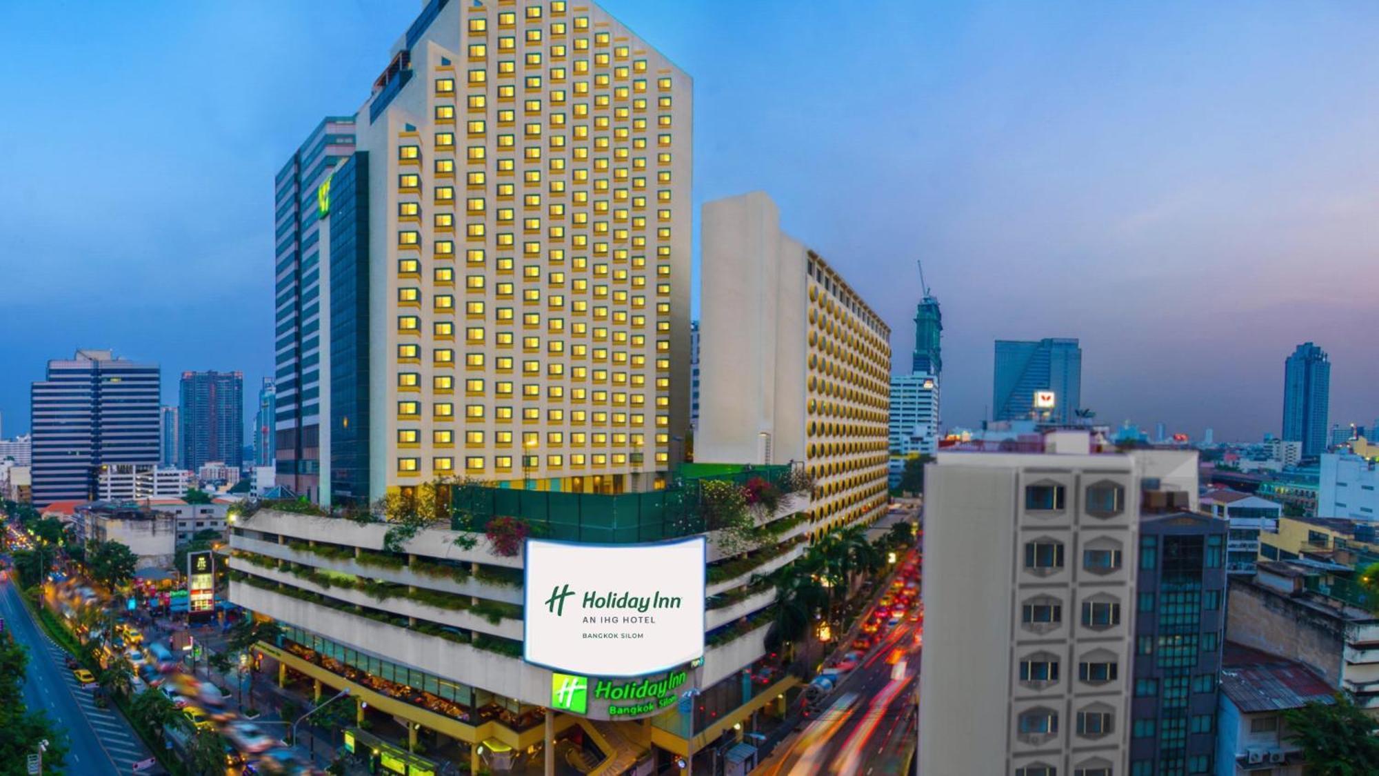 Holiday Inn Bangkok Silom By Ihg Esterno foto