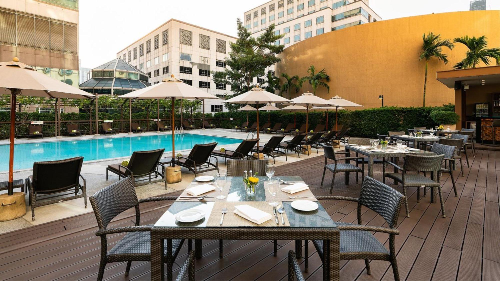 Holiday Inn Bangkok Silom By Ihg Esterno foto