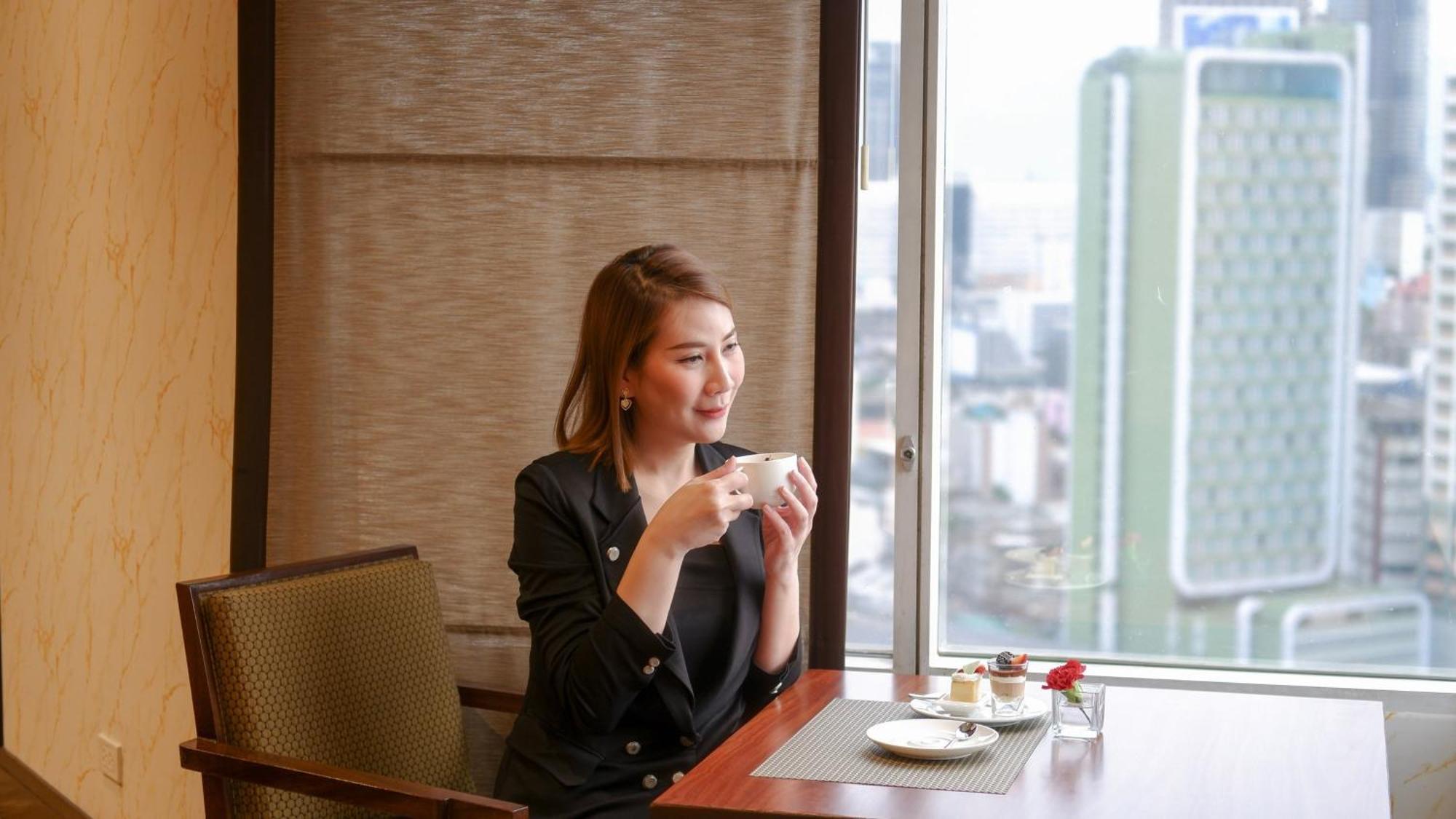 Holiday Inn Bangkok Silom By Ihg Esterno foto