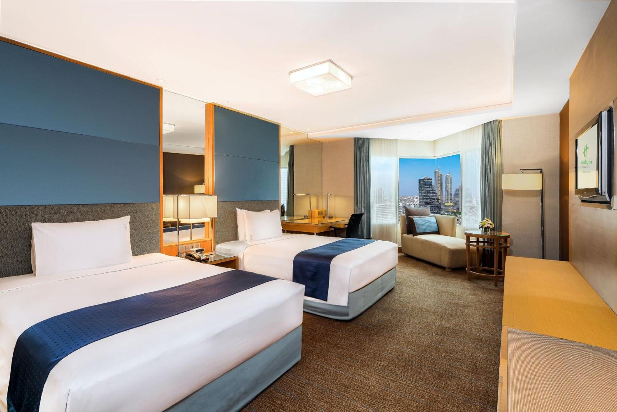 Holiday Inn Bangkok Silom By Ihg Esterno foto