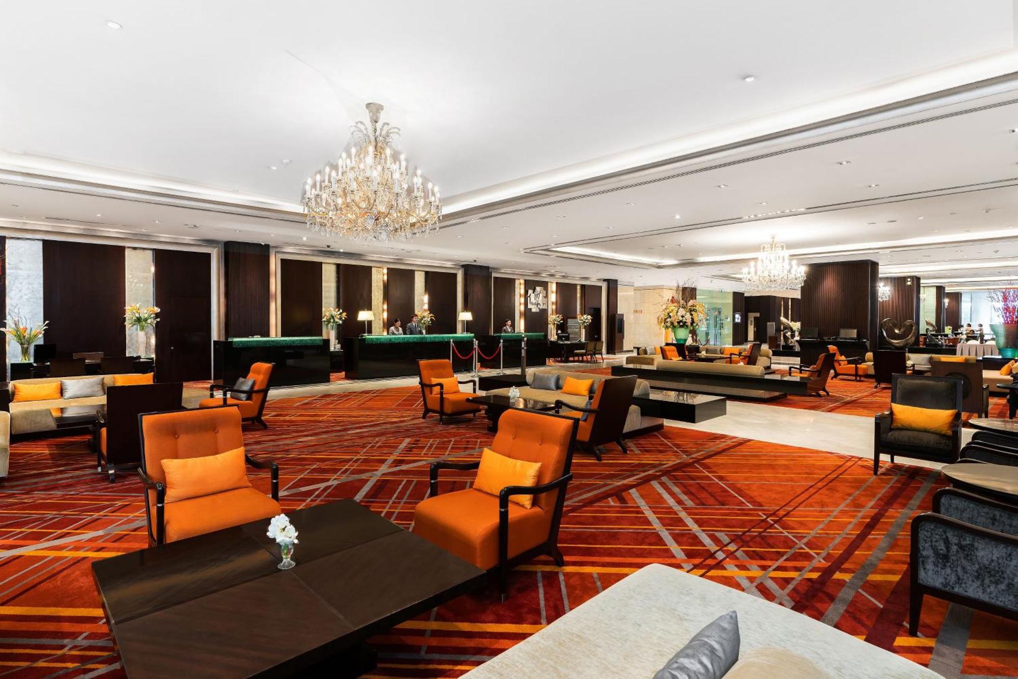 Holiday Inn Bangkok Silom By Ihg Esterno foto