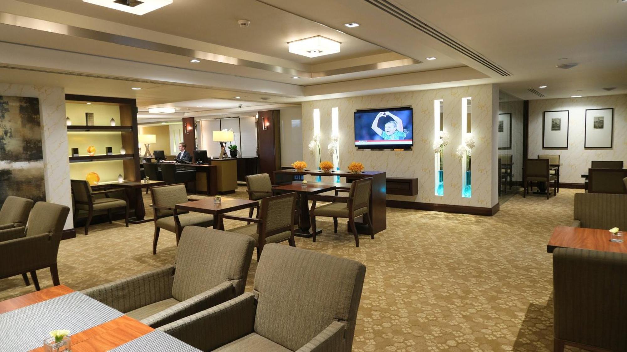 Holiday Inn Bangkok Silom By Ihg Esterno foto