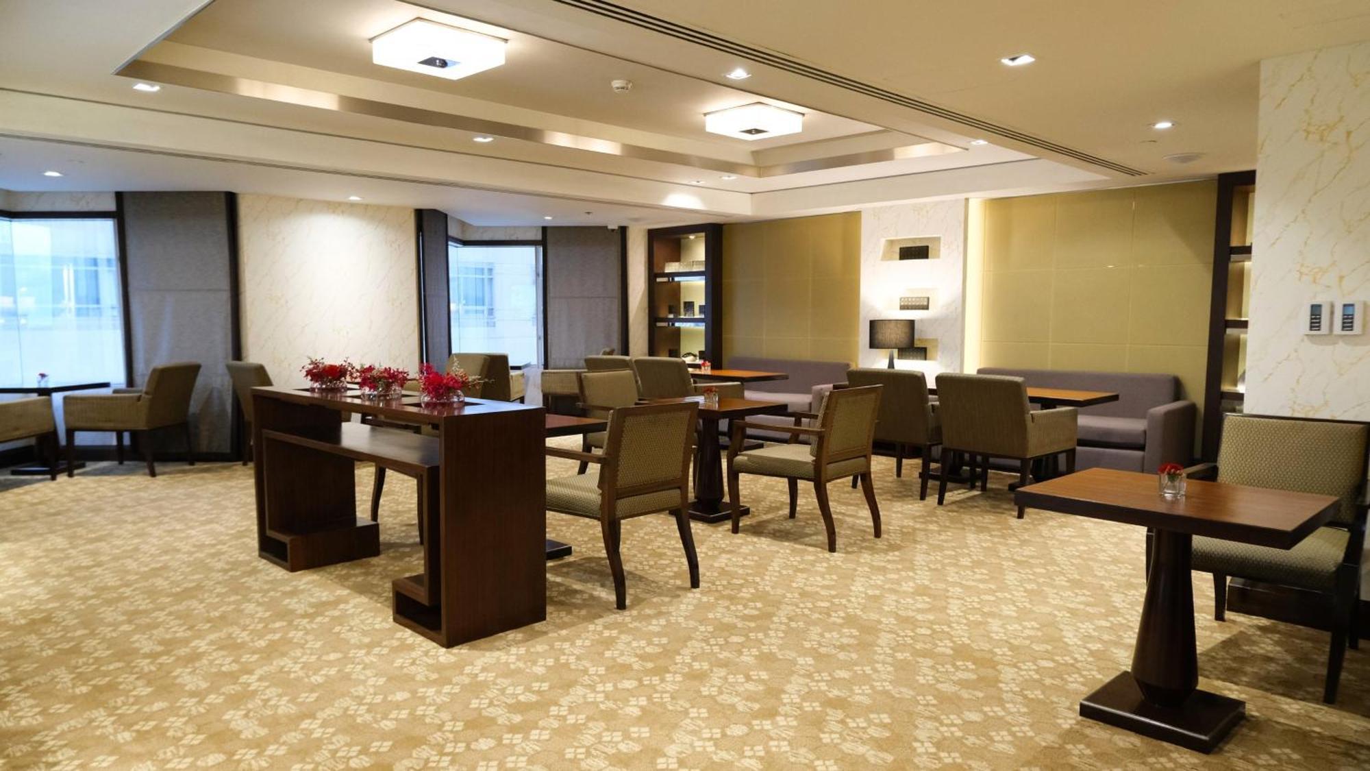 Holiday Inn Bangkok Silom By Ihg Esterno foto