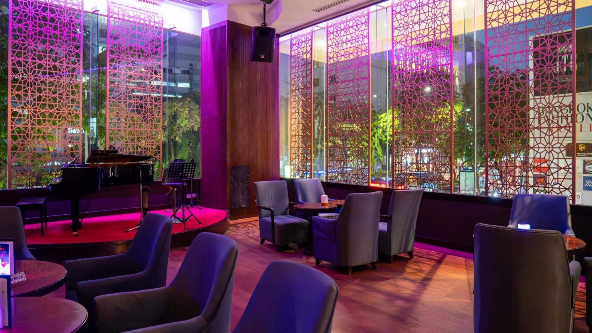 Holiday Inn Bangkok Silom By Ihg Esterno foto